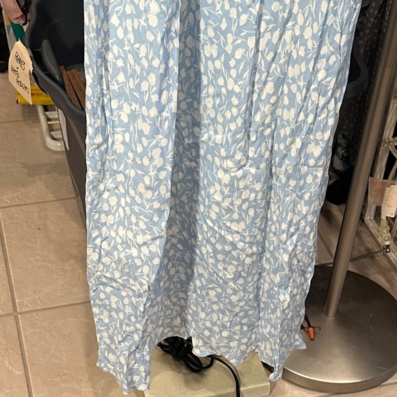 RIXO Light Blue and White Patterned Dress Size 6 - Picture 7 of 8